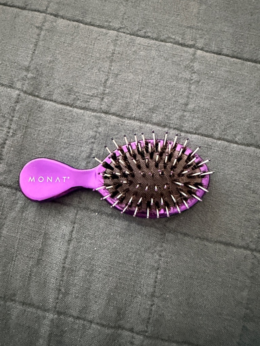 Monat mini Purple Detangling Hair Brush -
